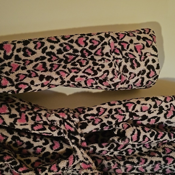 VS bath robe - Picture 3 of 9